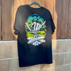 Surf / skater tee